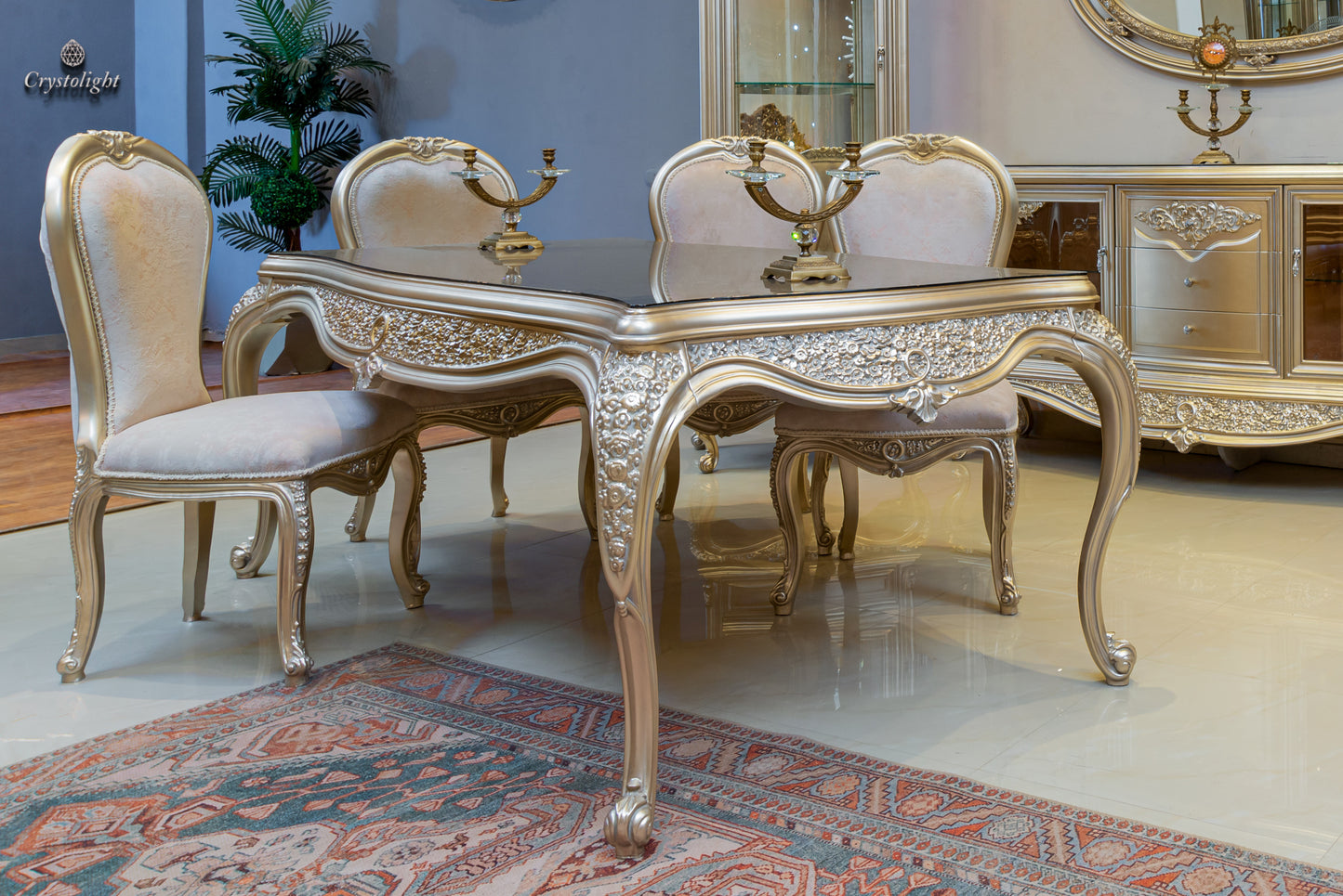 Exclusive Dining Table (6 persons)
