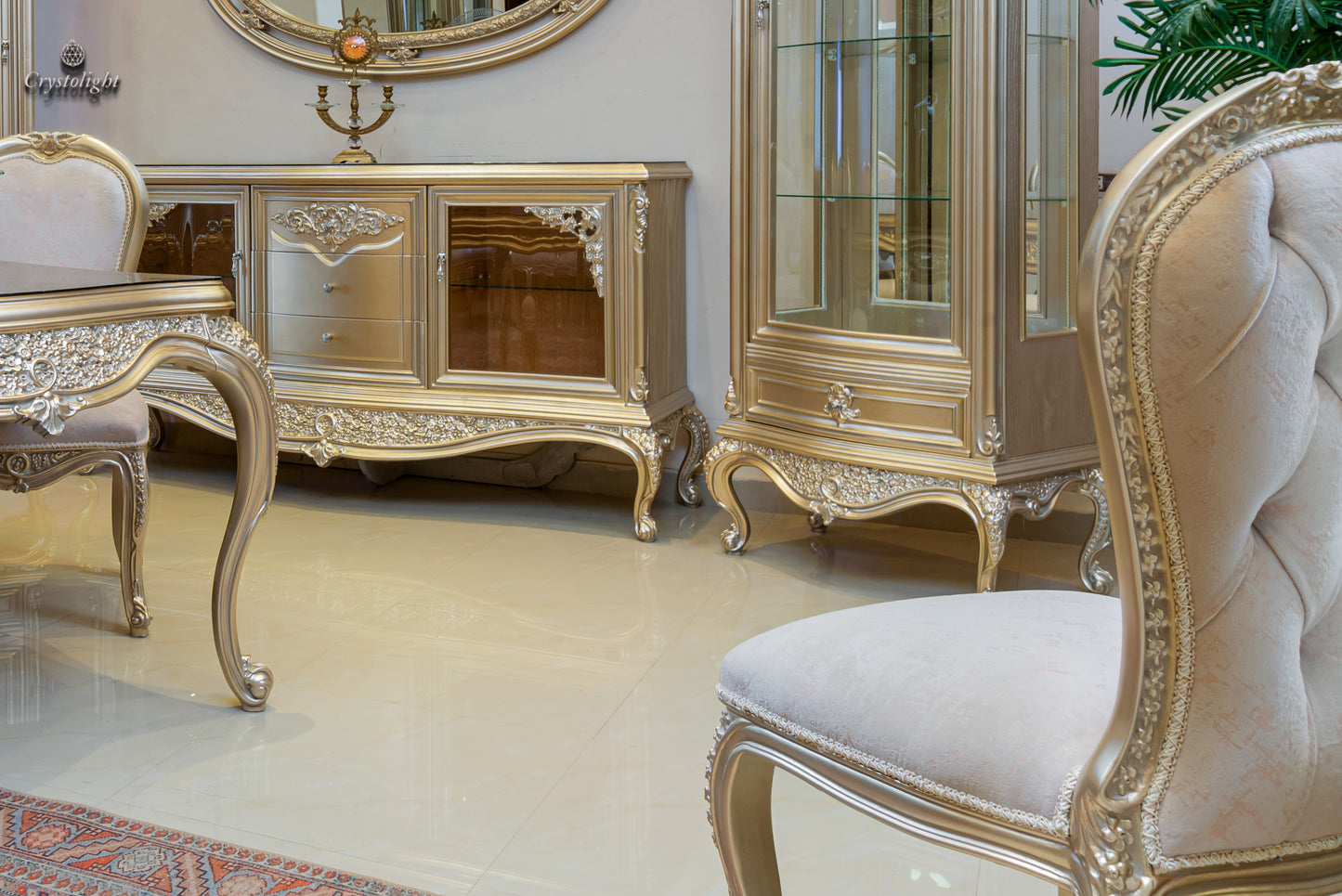 Exclusive Dining Table (6 persons)