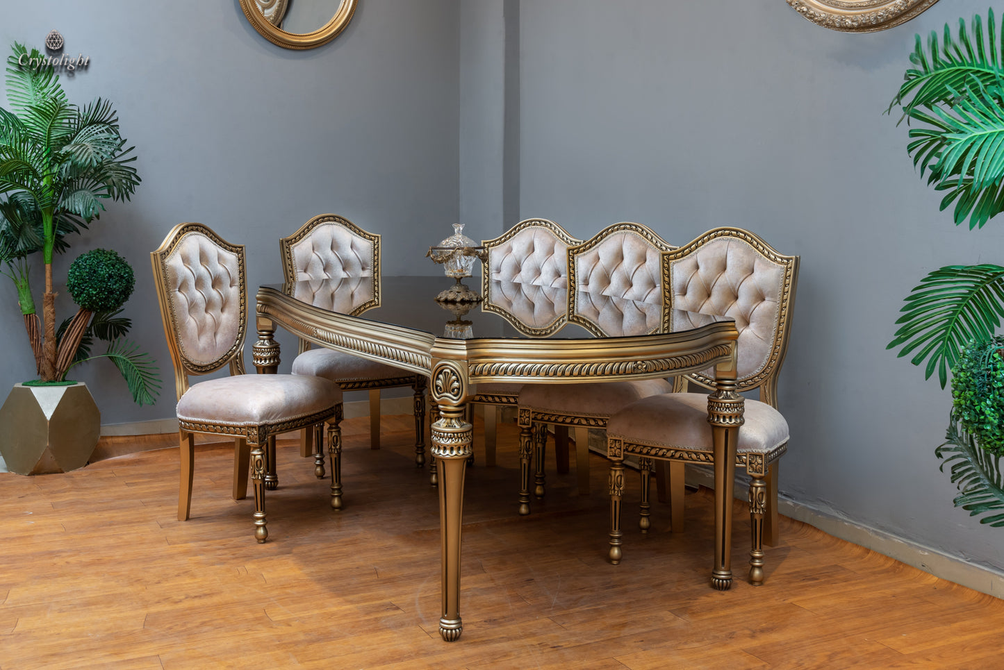 Exclusive Dining Table (6 persons)