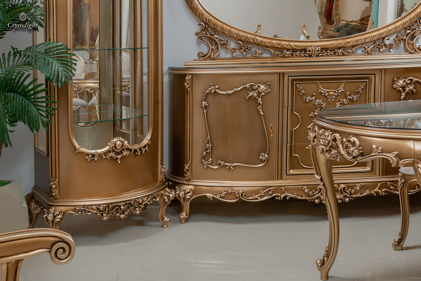 Exclusive Dining Table (6 persons)